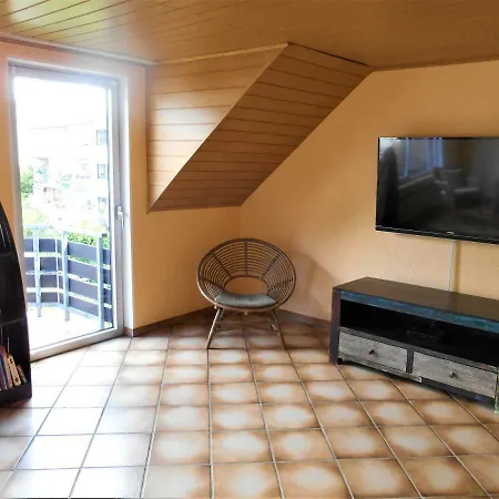 Δωμάτια σε οικογενειακή κατοικία Cologne Homestay *