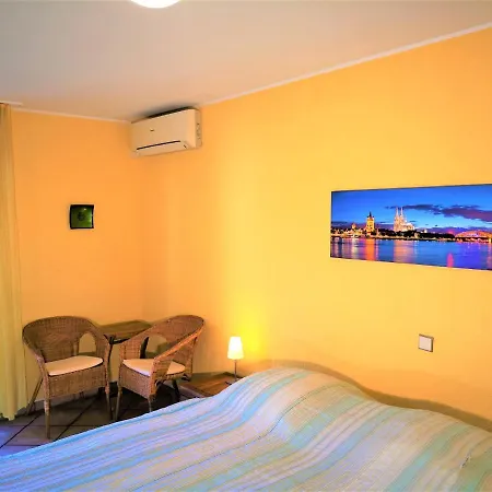 Cologne Homestay Проживание в семье